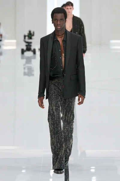Look 38